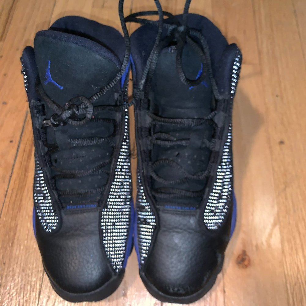 black and royal blue Jordan's retro 13 grade school